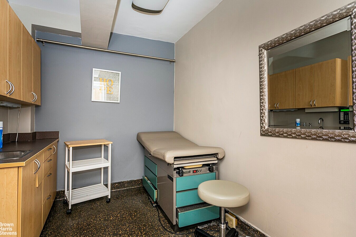 893-899 Park Ave, New York, NY 10075 - Unité Medical -  - Photo intérieure - Image 1 of 4