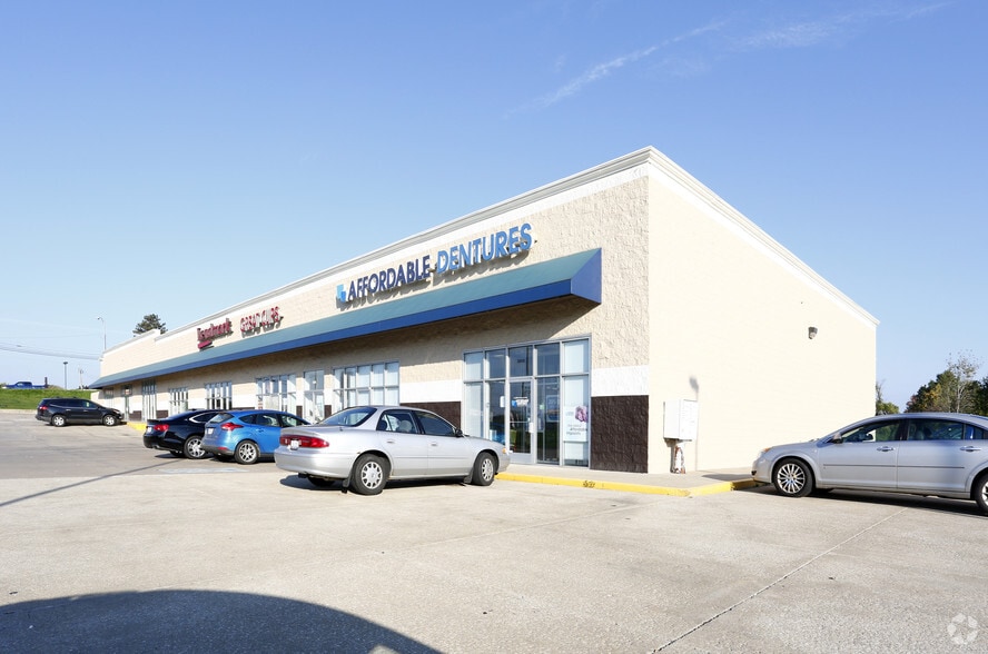 2010 August Dr, Mansfield, OH for lease - Building Photo - Image 2 of 2