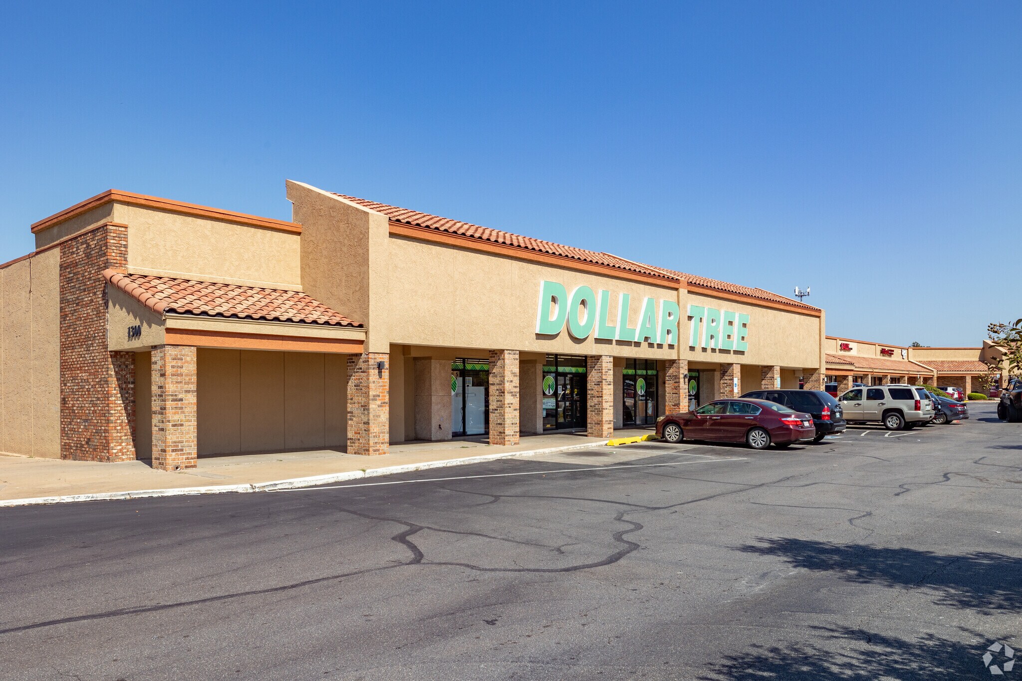 1300-1401 Gateway Plz, Midwest City, OK à vendre Photo principale- Image 1 de 1