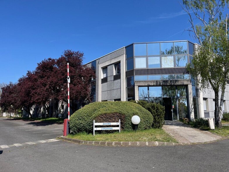 Rue Des Bussys, Eaubonne for sale - Building Photo - Image 3 of 20