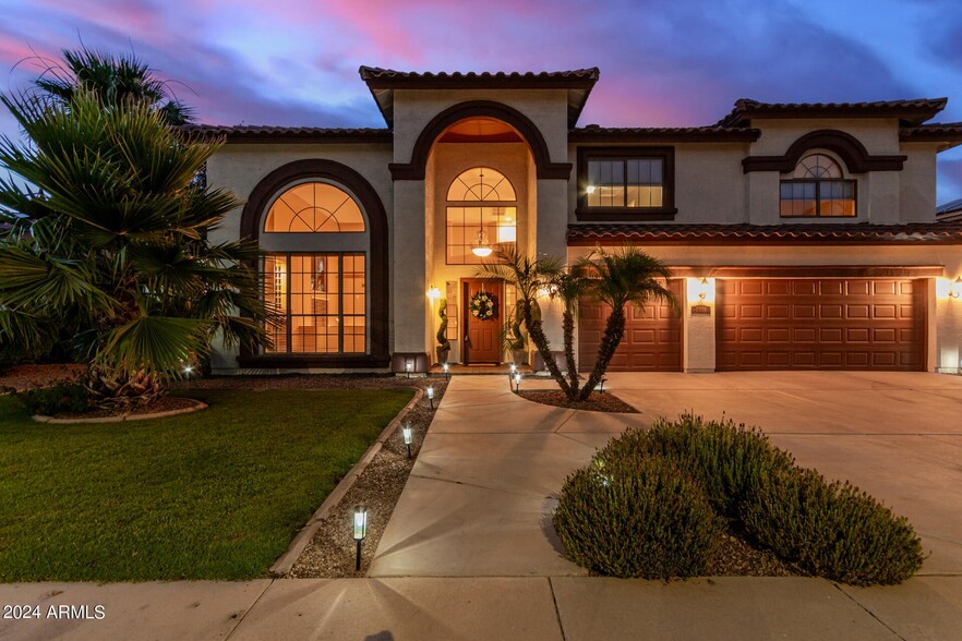 1330 E Lynx Way, Chandler, AZ for sale - Primary Photo - Image 1 of 38