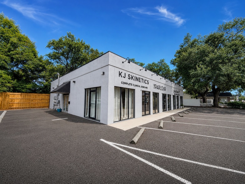 3310 W Bay To Bay Blvd, Tampa, FL for lease - Building Photo - Image 2 of 8
