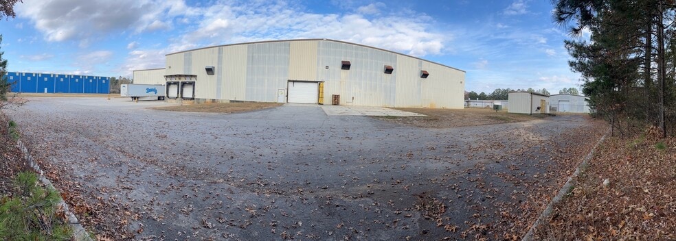 208 Industrial Blvd, Tullahoma, TN à vendre - Photo du bâtiment - Image 1 de 23