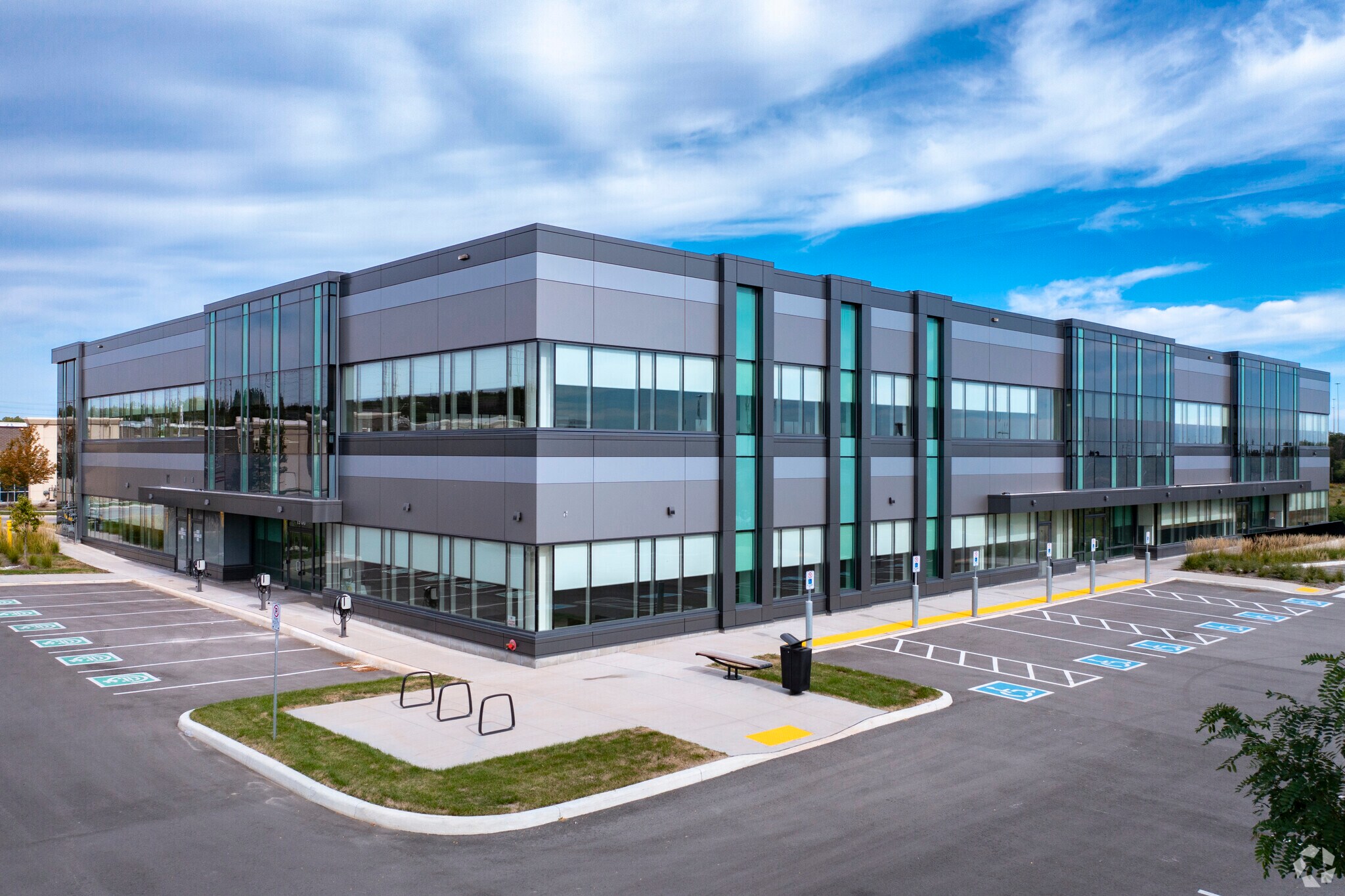 1908 Ironoak Way, Oakville, ON for sale Primary Photo- Image 1 of 1