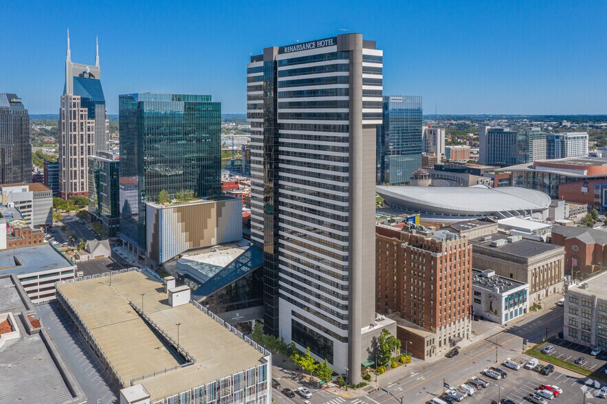 611 Commerce St, Nashville, TN à louer - Photo principale - Image 1 de 2