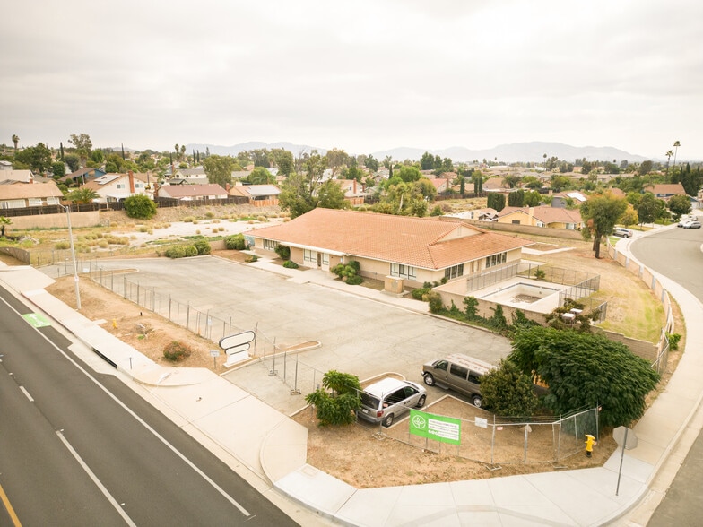 24693 Ironwood Ave, Moreno Valley, CA for lease - Building Photo - Image 3 of 67