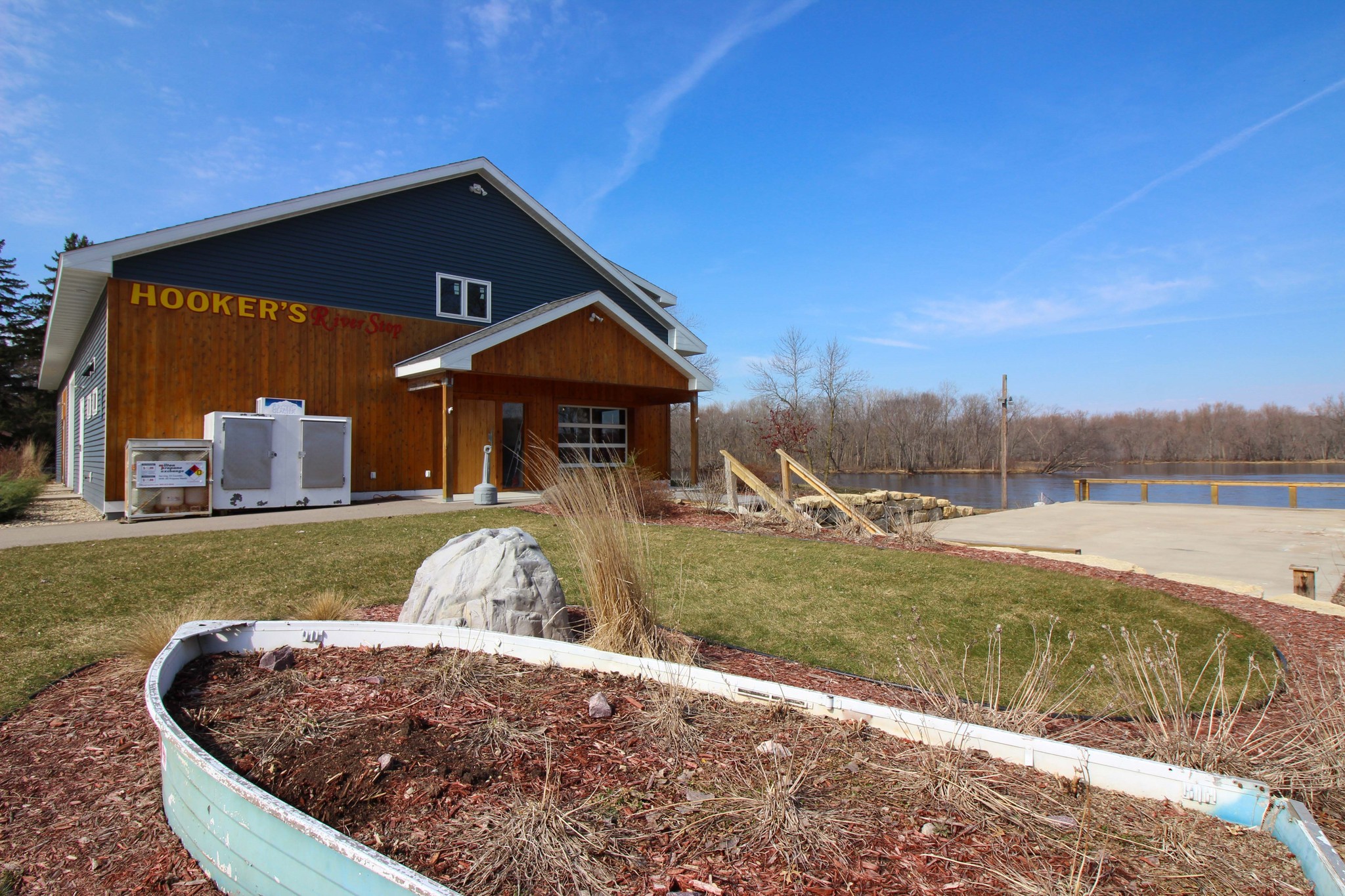 W9370 County Road V, Poynette, WI for sale Primary Photo- Image 1 of 1