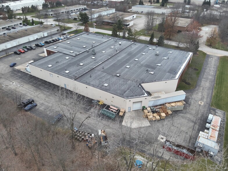 2300 E Enterprise Pky, Twinsburg, OH à vendre - Photo du bâtiment - Image 3 de 4