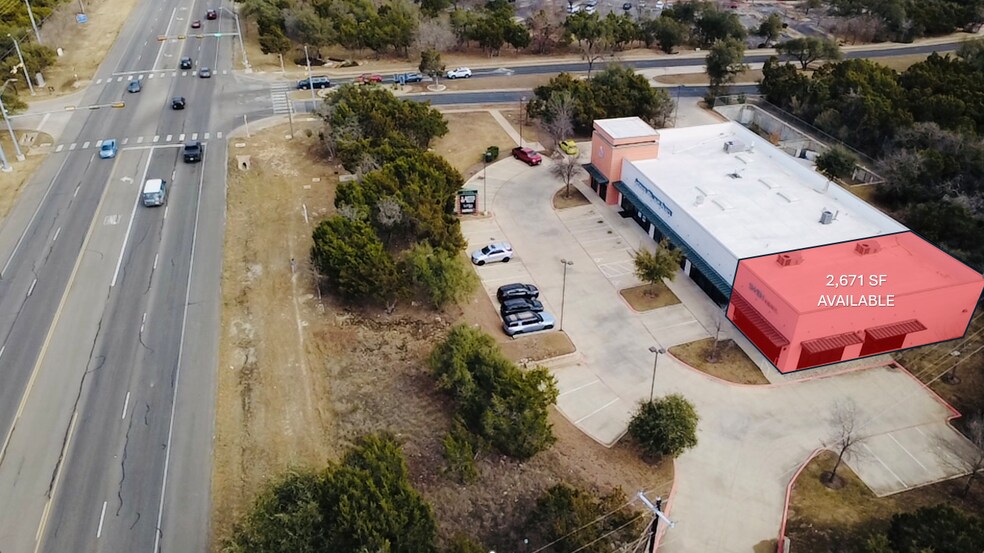 10200 Boulder Ln, Austin, TX à louer - Photo du bâtiment - Image 3 de 3