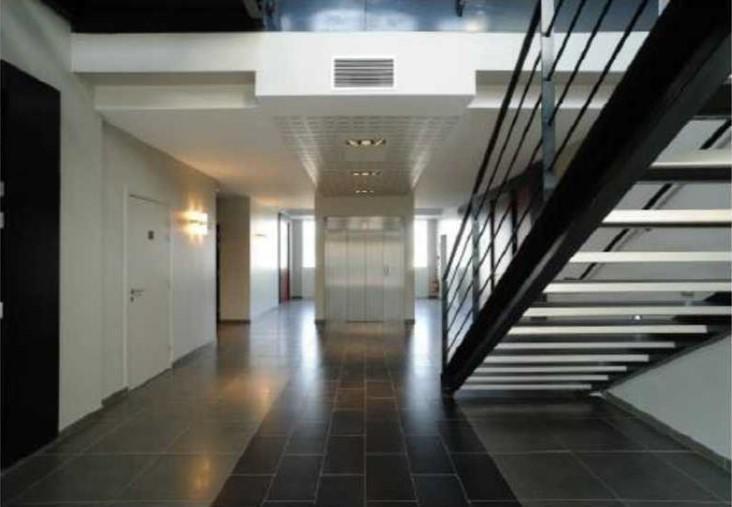 Office in Lyon for sale - Lobby - Image 3 of 6