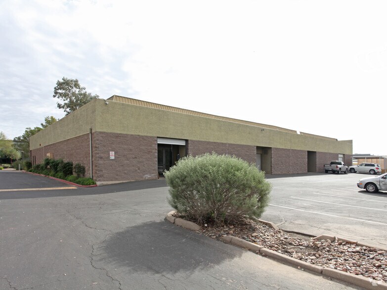 21636 N 14th Ave, Phoenix, AZ à louer - Photo du bâtiment - Image 3 de 3