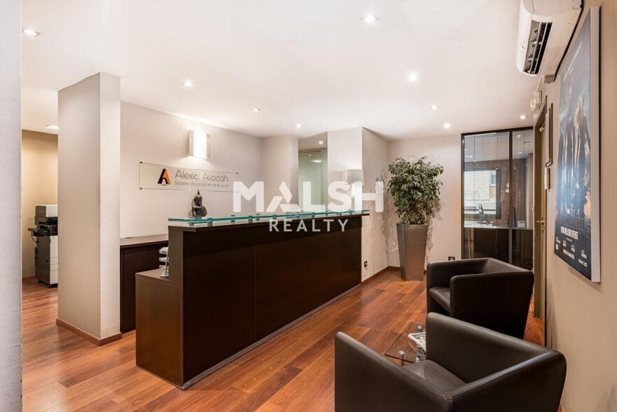 Office in Lyon for sale - Building Photo - Image 2 of 16