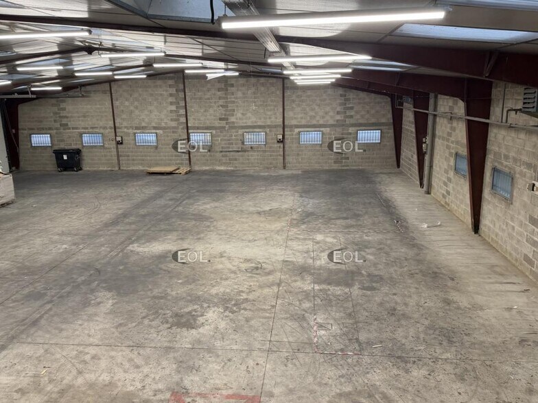 Flex dans Bondoufle à louer - Photo du bâtiment - Image 2 de 7