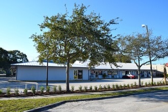 200-220 Hibiscus St, Jupiter, FL for lease Interior Photo- Image 2 of 7