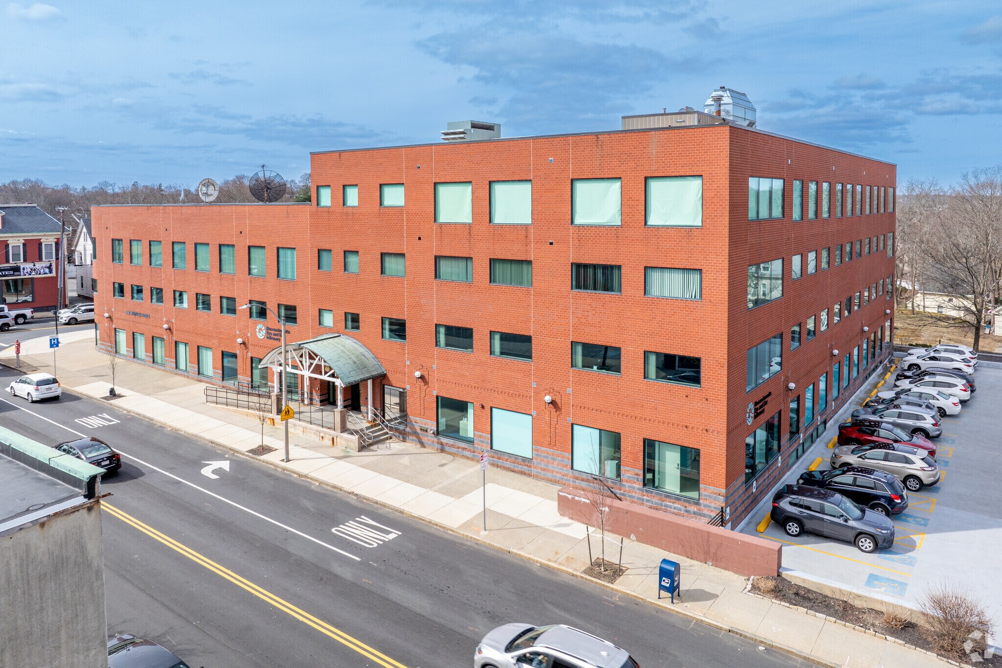 1 Montvale Ave, Stoneham, MA for lease Primary Photo- Image 1 of 6