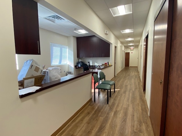 500 Park Ave, Manalapan Township, NJ for lease - Interior Photo - Image 3 of 83