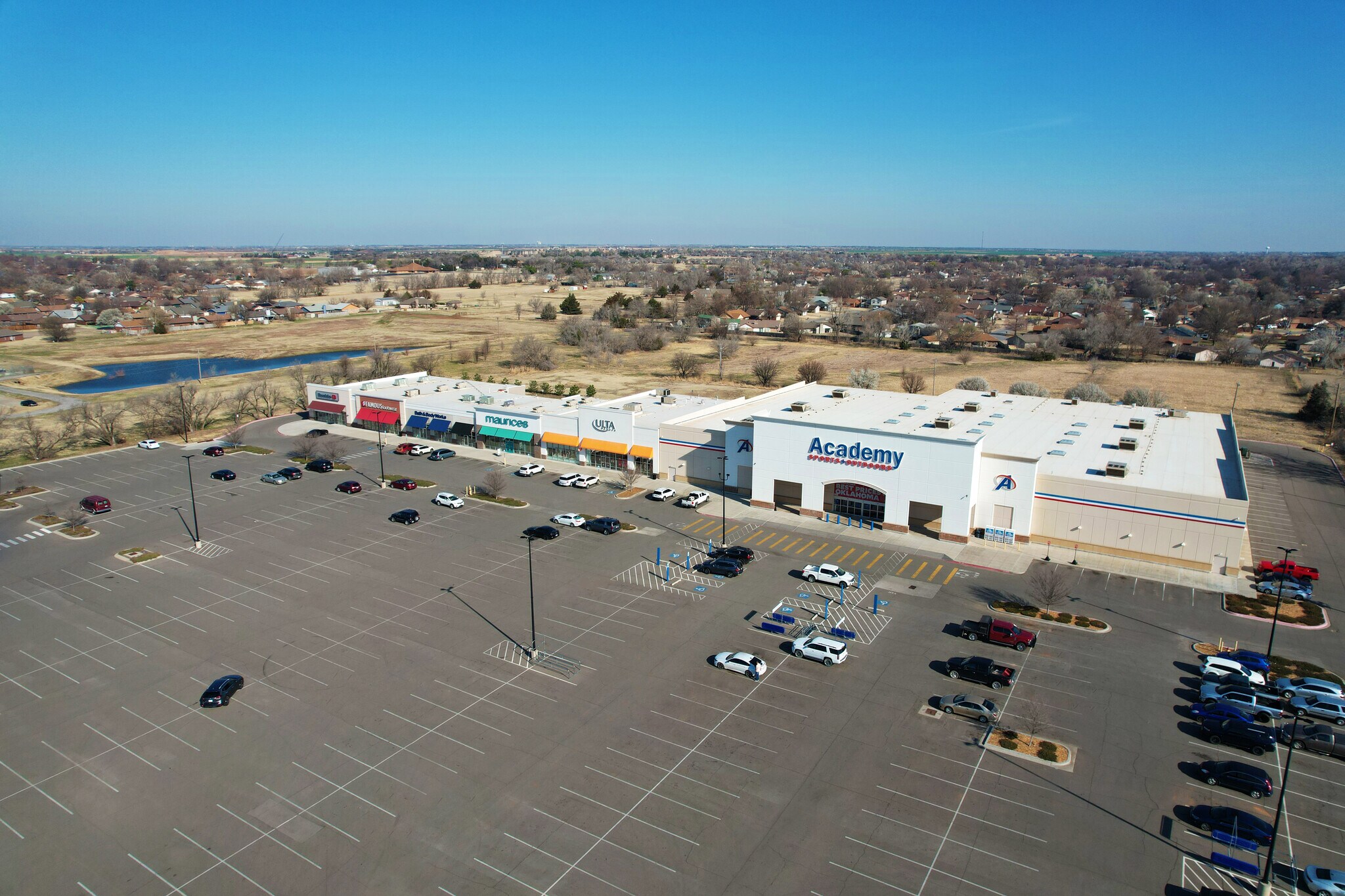 4408 W Owen K Garriott Rd, Enid, OK à louer Photo du bâtiment- Image 1 de 4