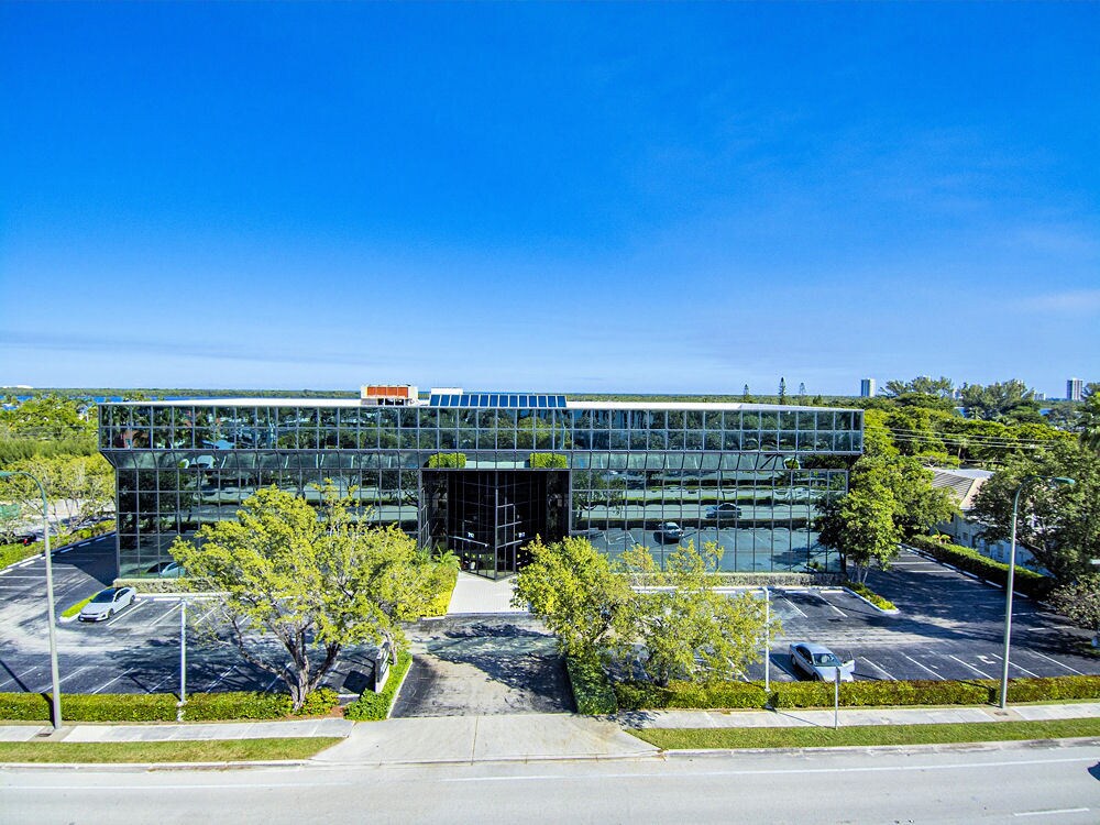 712 US Highway 1, North Palm Beach, FL à louer Photo du bâtiment- Image 1 de 12