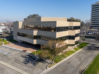 Plus de détails pour 901 Tower Way, Bakersfield, CA - Bureau à vendre