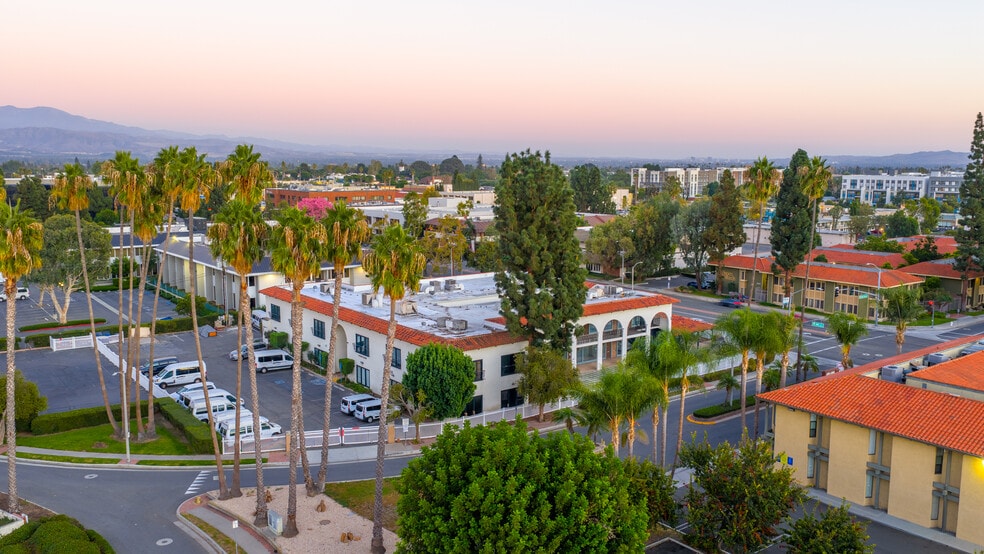 2021 E 4th St, Santa Ana, CA for sale - Building Photo - Image 3 of 5