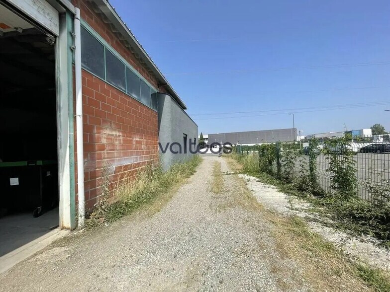 Office in Toulouse for lease - Building Photo - Image 3 of 6