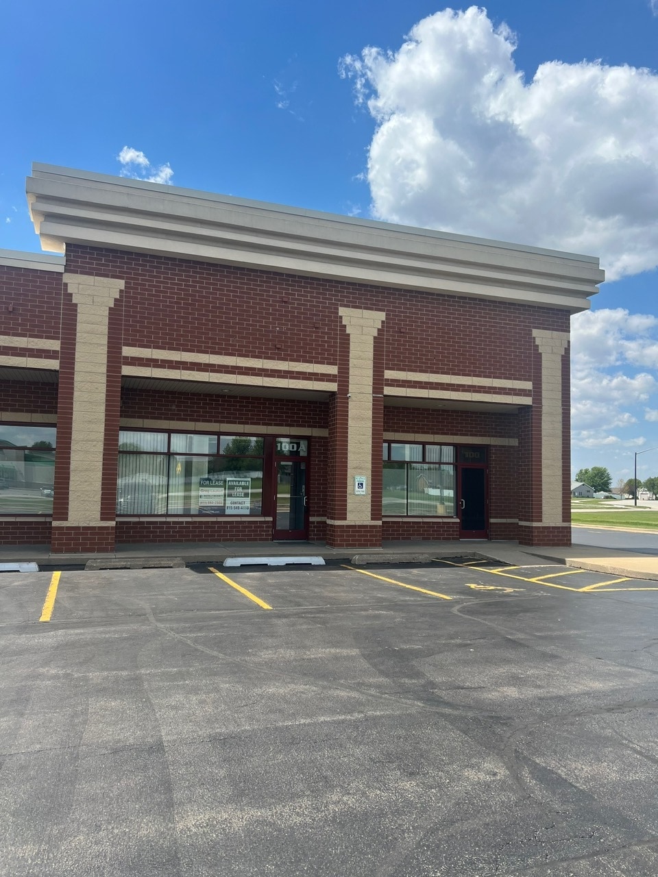 1521 N Convent St, Bourbonnais, IL for lease Primary Photo- Image 1 of 6