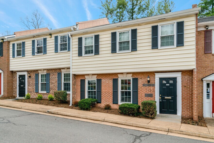 7297 US-29, Falls Church, VA à vendre - Photo du bâtiment - Image 3 de 27