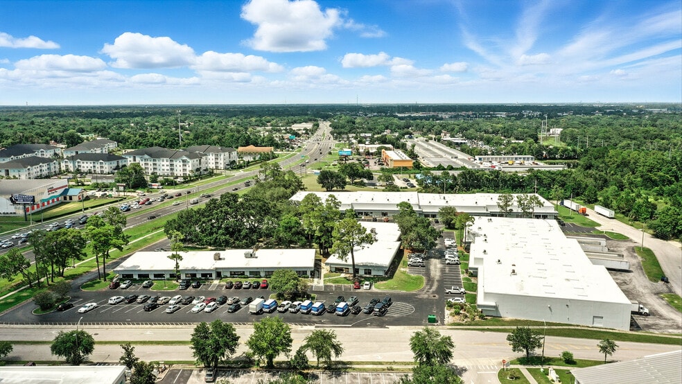 701 S Kirkman Rd, Orlando, FL à louer - Photo du bâtiment - Image 3 de 21