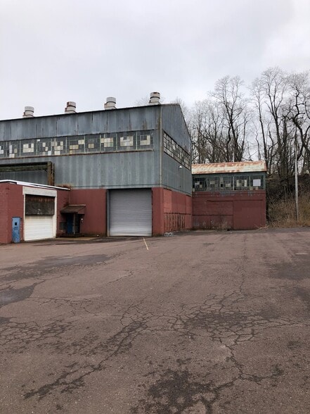 201 N 4th Ave, Royersford, PA for lease - Building Photo - Image 2 of 5
