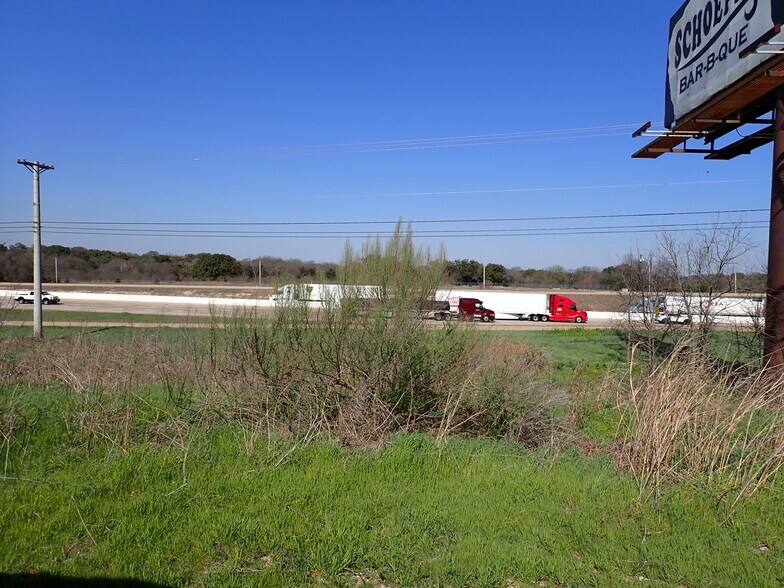 109 Shanklin Rd, Belton, TX à vendre - Photo du bâtiment - Image 3 de 4