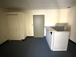 15R Hartford Ave, Granby, CT for lease Interior Photo- Image 2 of 2