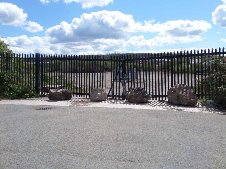 Newlands Ave, Bridgend à louer - Photo du bâtiment - Image 2 de 2