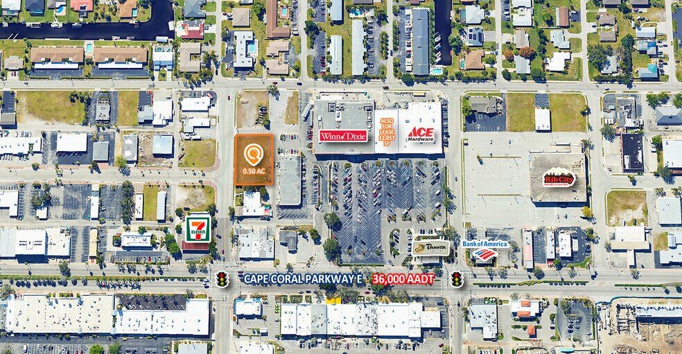 4824 Vincennes St, Cape Coral, FL for lease - Primary Photo - Image 1 of 5
