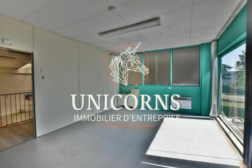 Industrial in Toulouse for lease - Interior Photo - Image 3 of 5