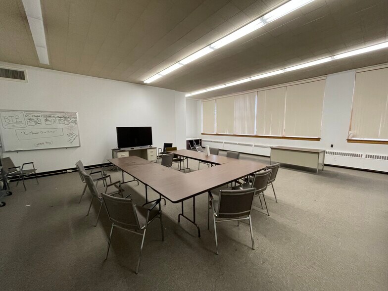 1236 Main St, Buffalo, NY à vendre - Photo intérieure - Image 2 de 4