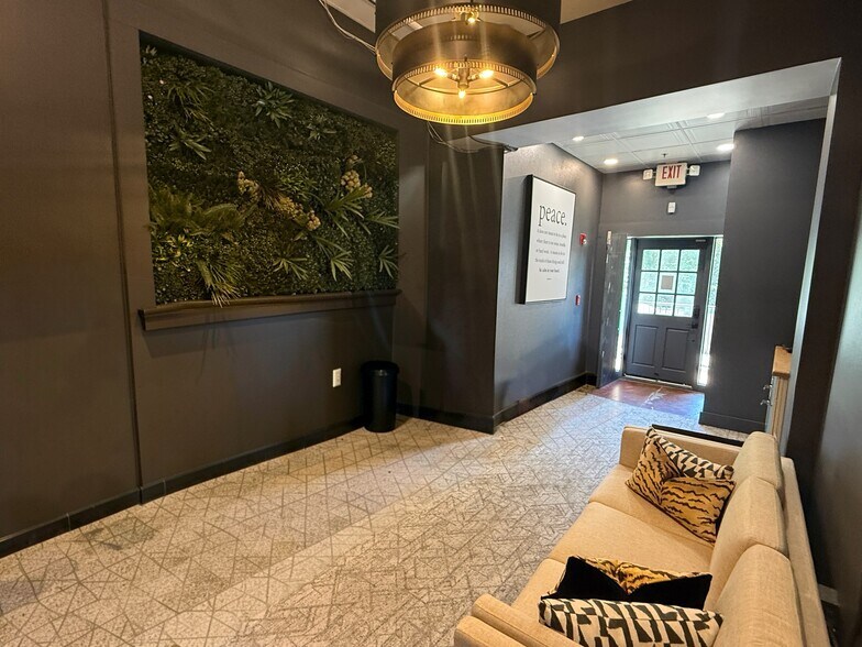 675 Seminole Ave NE, Atlanta, GA à vendre - Photo intérieure - Image 3 de 31