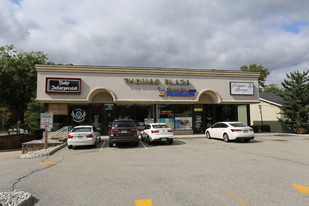 Thomas Plaza - Convenience Store