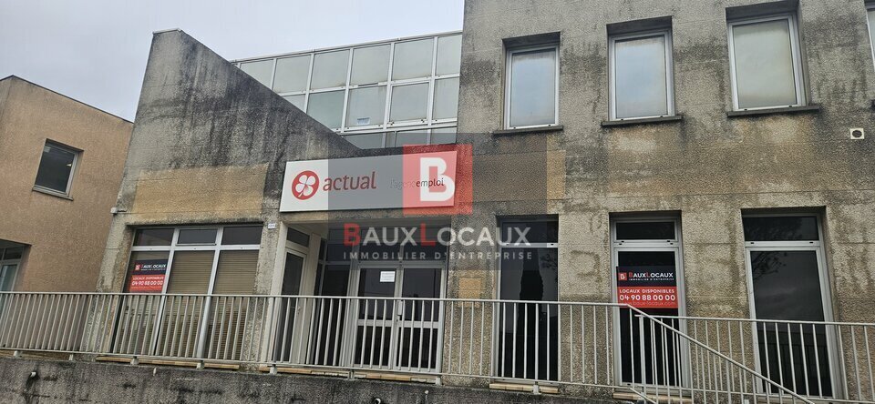 Commerce de détail dans Carpentras à louer - Photo du bâtiment - Image 3 de 3