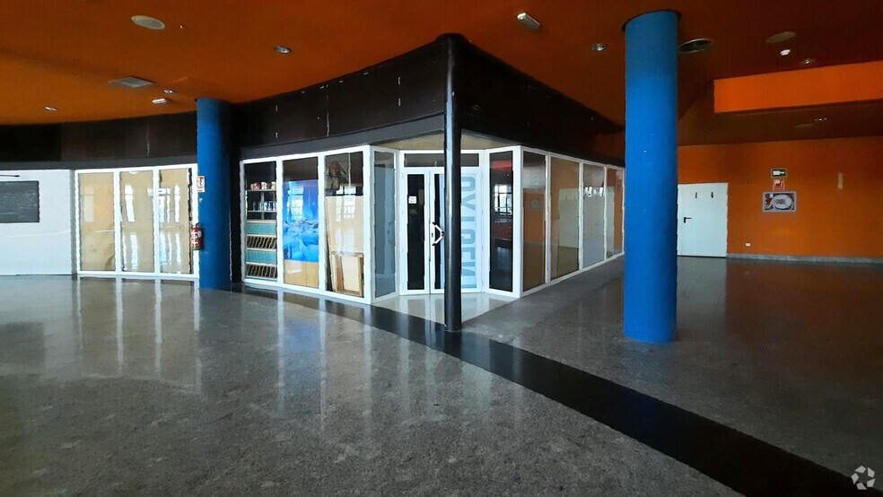 Commerce de détail dans Toledo, Toledo à vendre - Photo intérieure - Image 1 de 1