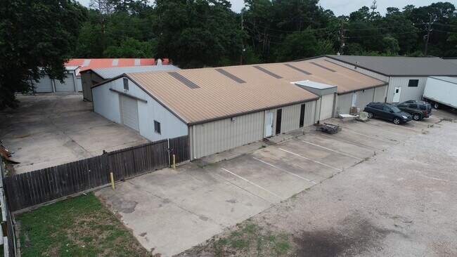 More details for 132 Magic Oaks Ct, Spring, TX - Industrial for Lease