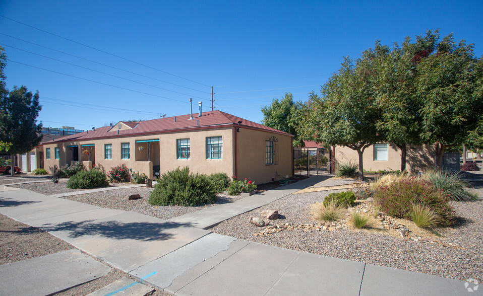 416 14th St SW, Albuquerque, NM à vendre - Photo du bâtiment - Image 1 de 1