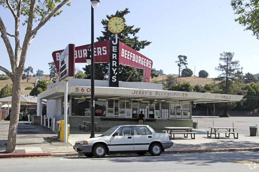 560 MacArthur Blvd, San Leandro, CA for sale - Building Photo - Image 3 of 22