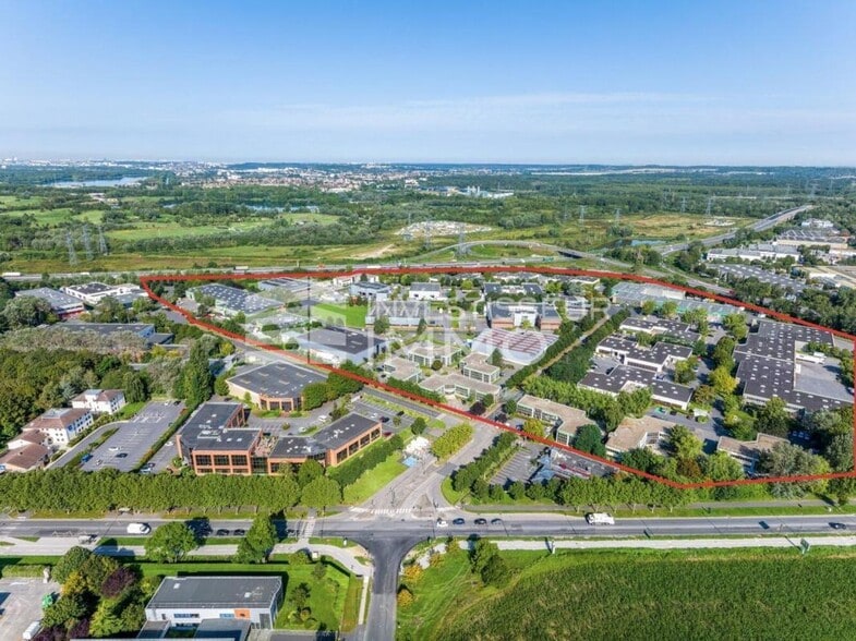 Office in Saint Thibault Des Vignes for lease - Aerial - Image 2 of 4