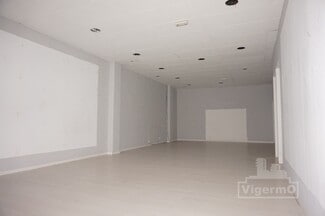 Plus de détails pour Commerce de détail à vendre