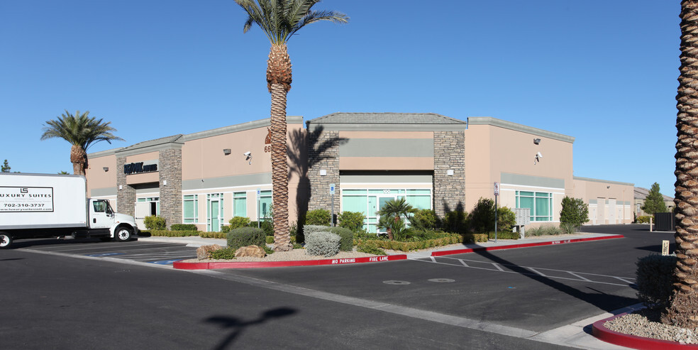 6620 S Tenaya Way, Las Vegas, NV for lease - Primary Photo - Image 1 of 3