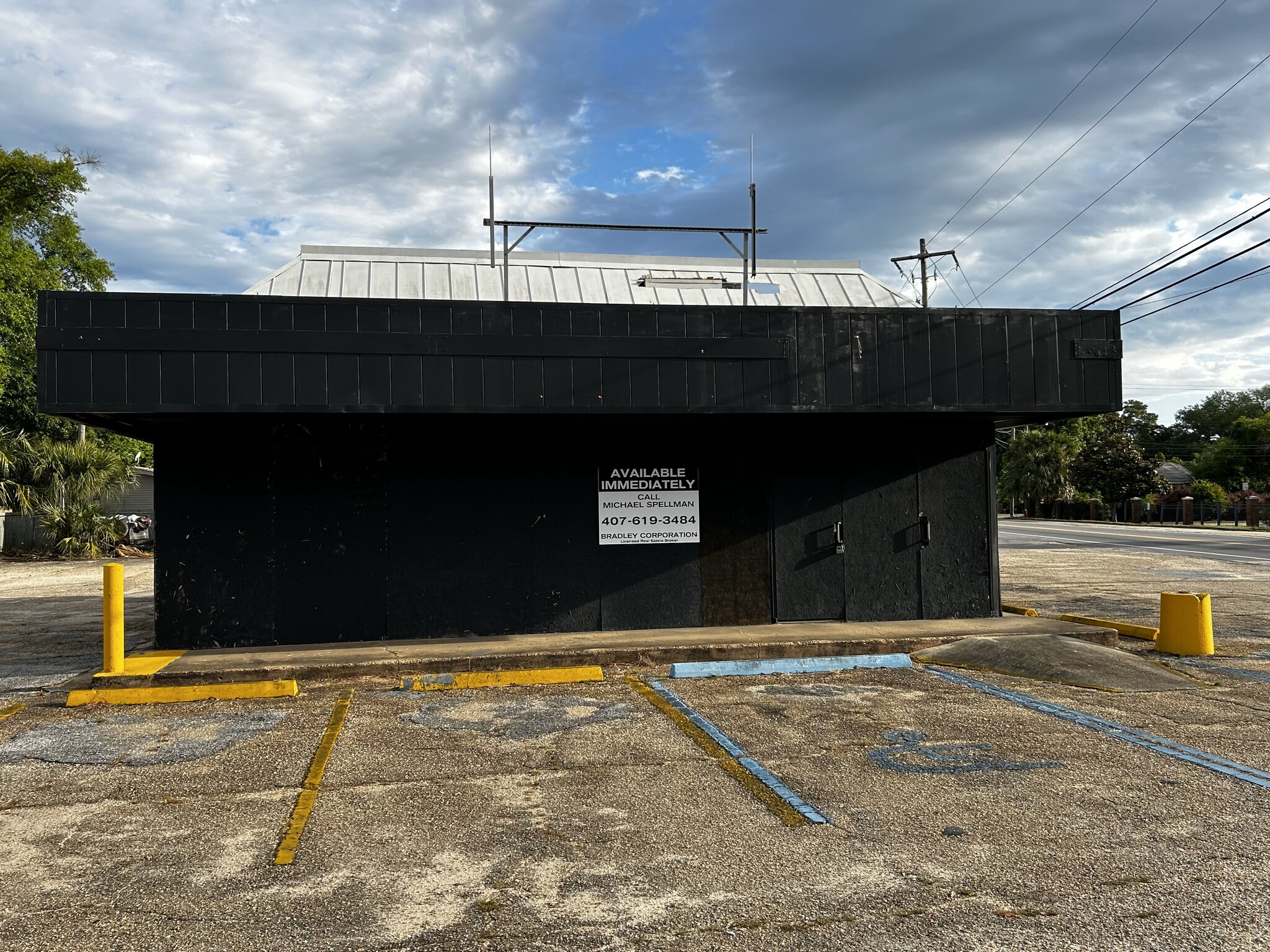 4010 Barrancas Ave, Pensacola, FL for sale Primary Photo- Image 1 of 9