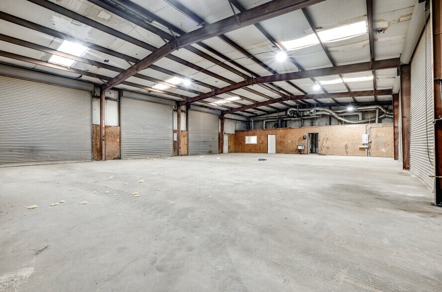 421 Compton Ave, Irving, TX à louer - Photo intérieure - Image 3 de 28