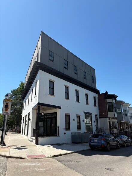 6516 Germantown Ave, Philadelphia, PA à vendre - Photo du bâtiment - Image 1 de 55