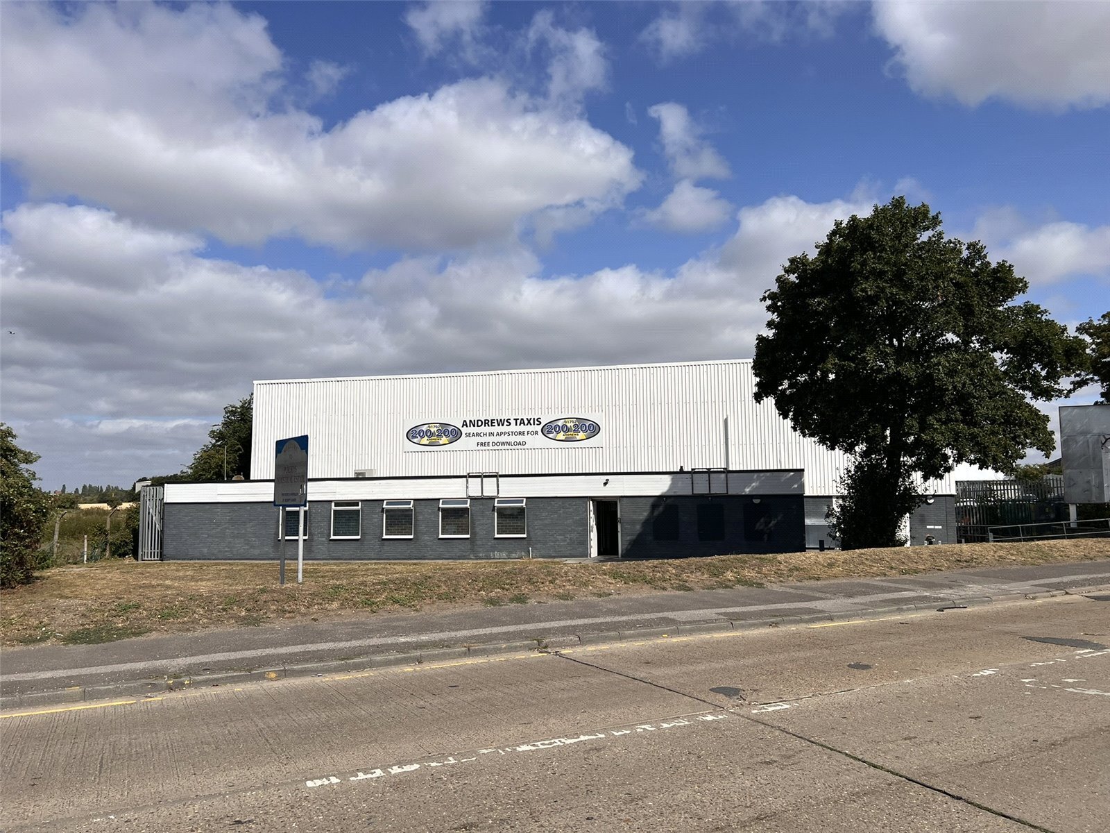 Fleet Hall Rd, Rochford for lease Building Photo- Image 1 of 3
