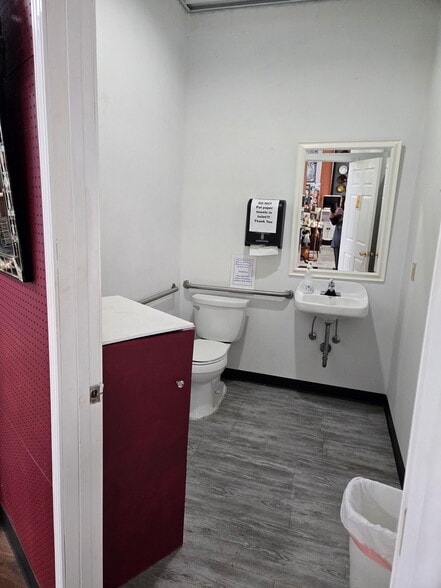 4414 N Baltimore St, Kirksville, MO for sale - Interior Photo - Image 3 of 16